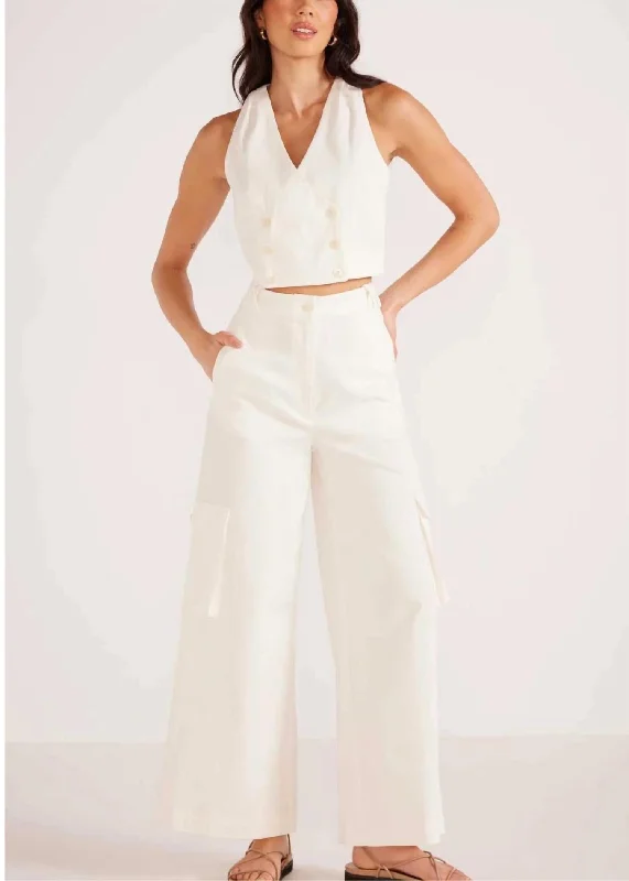 Versatile Wardrobe Essentials Lottie Cargo Pants In White