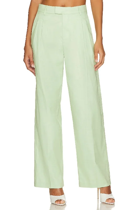 Elegant Contour Marnie Pant In Apple