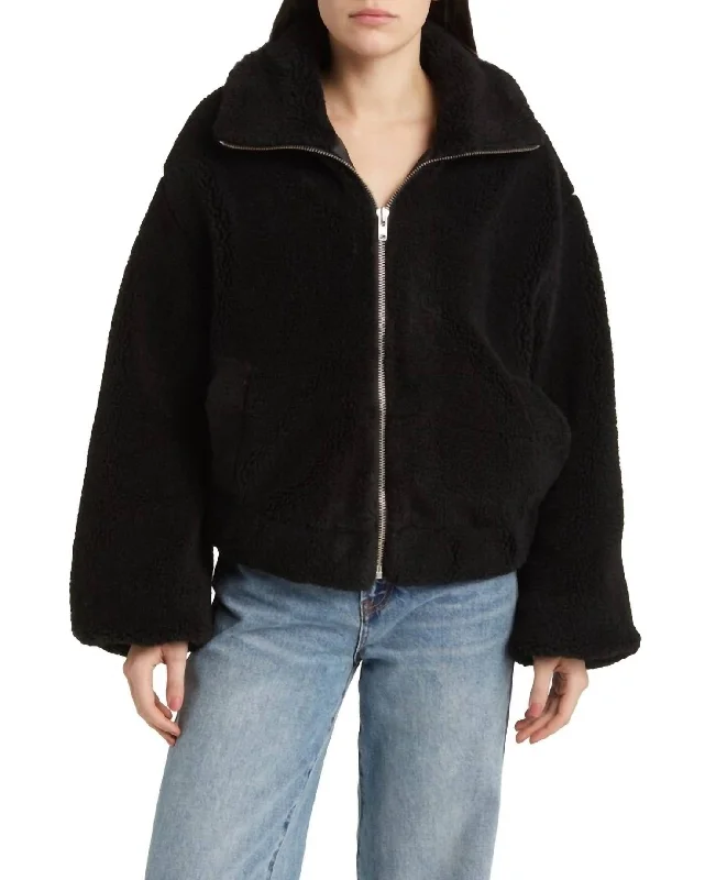 Season Appropriate Women's Collection Get Cozy Teddy Jacket In Black