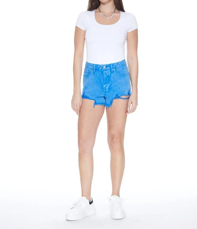 Signature Style Essentials Wild & Free Short In Blue Berry