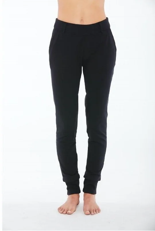 Versatile Outfits Ona Pant In Black