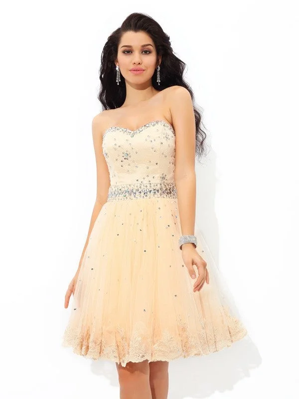 Limited Quantities A-Line/Princess Sweetheart Beading Sleeveless Short Satin Cocktail Dresses