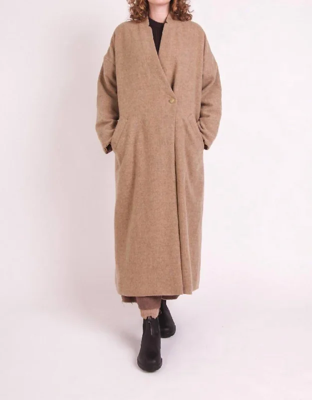 Trendy Threads Hetre Coat In Camel