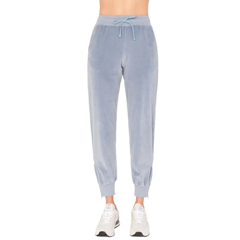 The Latest Trends Women's Velour Zip Ankle Jogger In Ocean