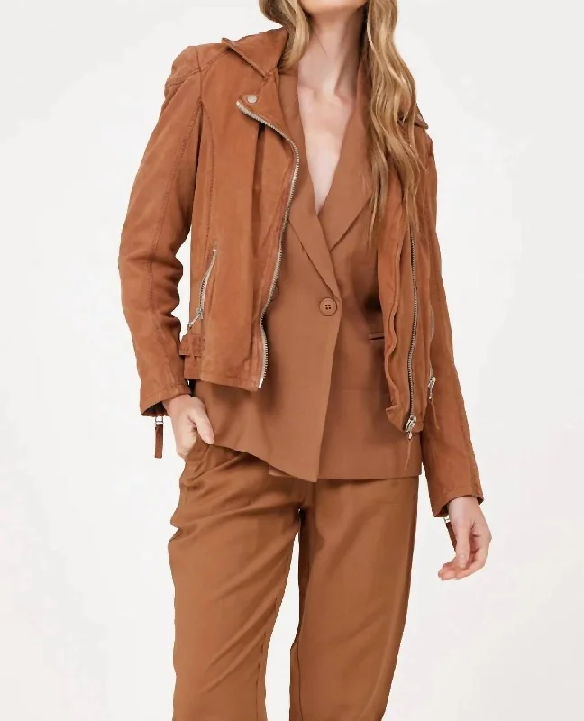 Chic Style, Always In Vogue Karyn Leather Jacket In Cognac