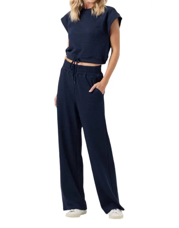 Trend Forward Threads Pryn Pants In Navy