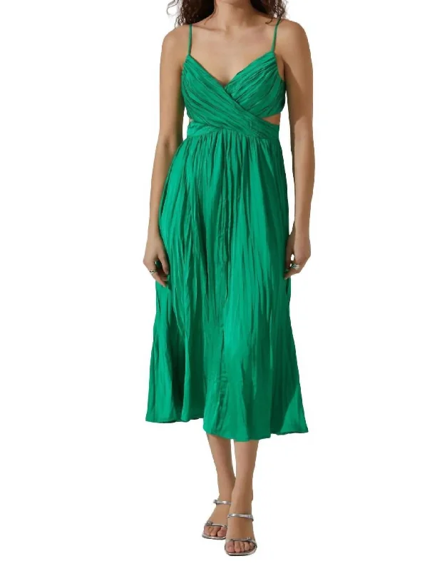 Style Breakthroughs Capitola Dress In Green