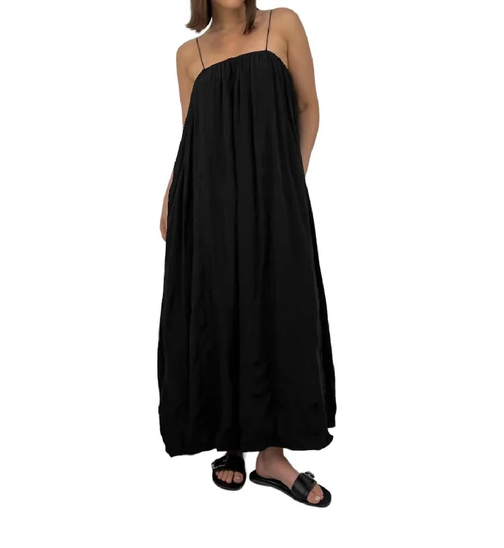 Feminine Soft - Hued Look Square Neck Crinkle Midi Tube Dress In Black